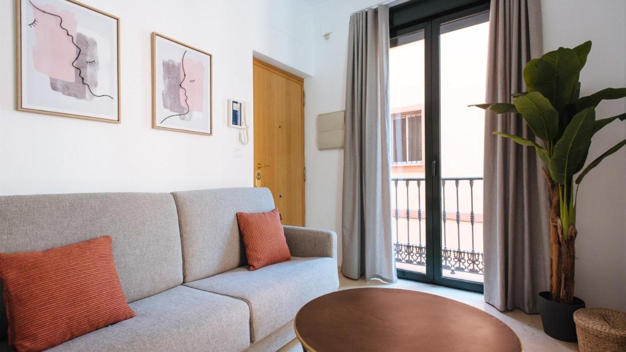 Chiqui And Vicente Suite Apartments Sevilla Kültér fotó