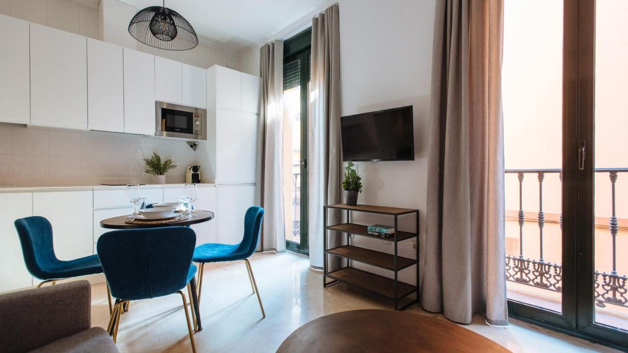 Chiqui And Vicente Suite Apartments Sevilla Kültér fotó