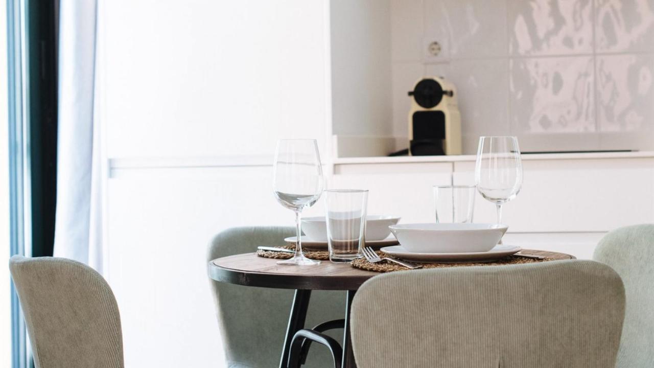 Chiqui And Vicente Suite Apartments Sevilla Kültér fotó