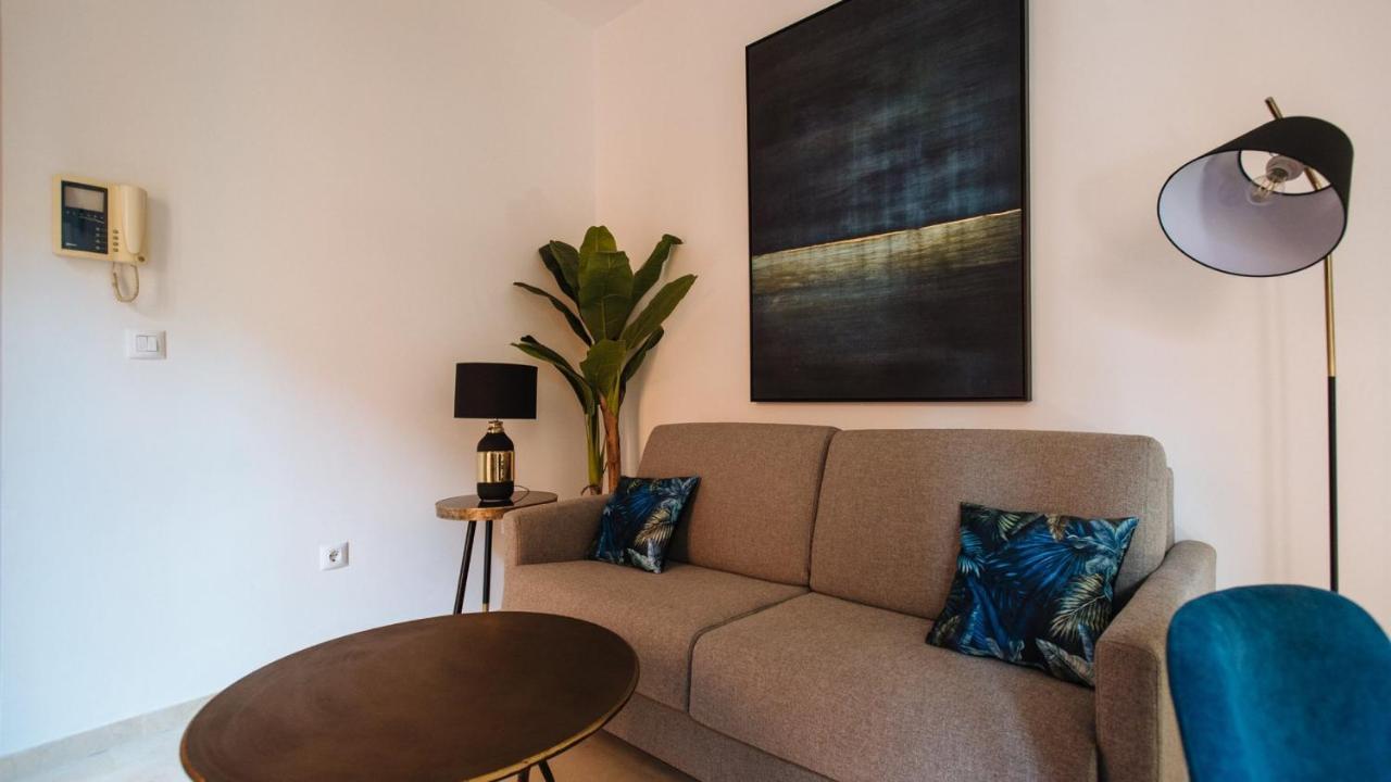 Chiqui And Vicente Suite Apartments Sevilla Kültér fotó