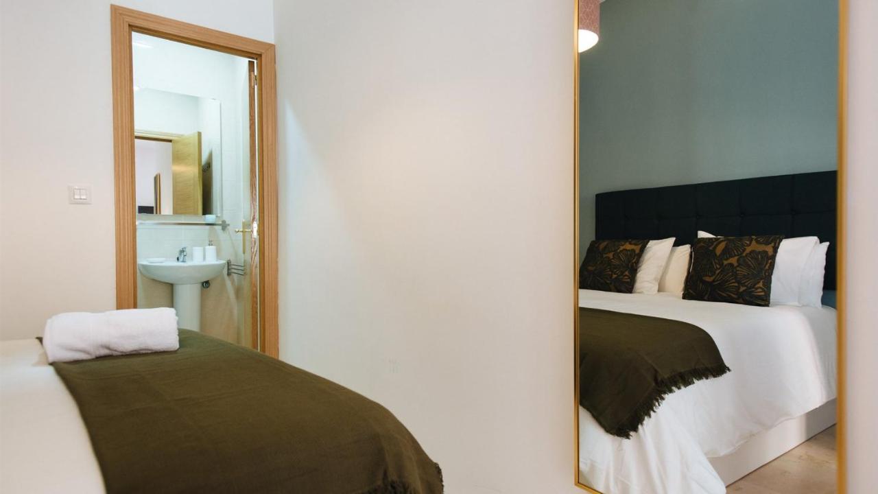 Chiqui And Vicente Suite Apartments Sevilla Kültér fotó